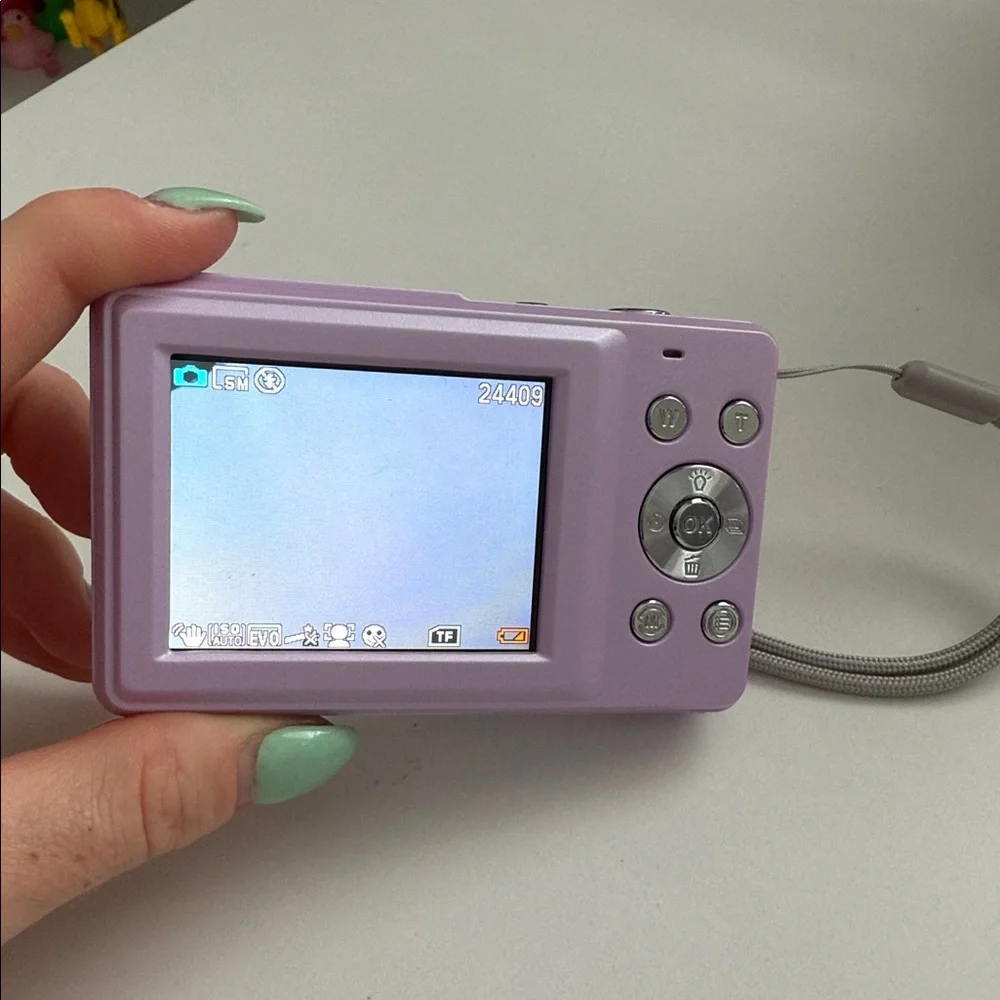Lavender Digital Camera with 44.0 MP and 16X Zoom